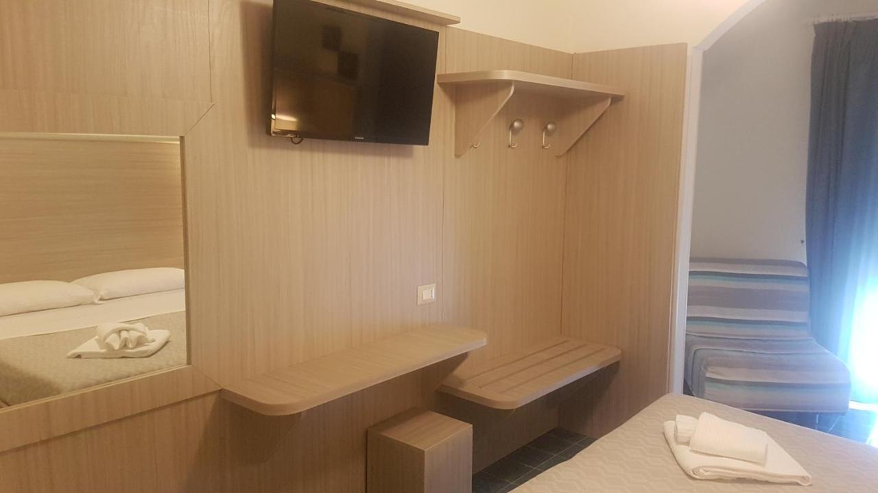 Hotel La Baia Πόντσα Εξωτερικό φωτογραφία
