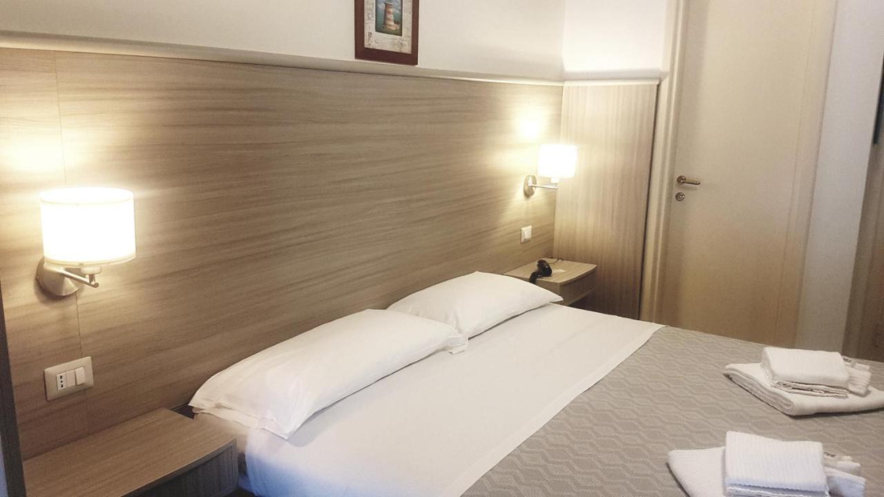 Hotel La Baia Πόντσα Εξωτερικό φωτογραφία
