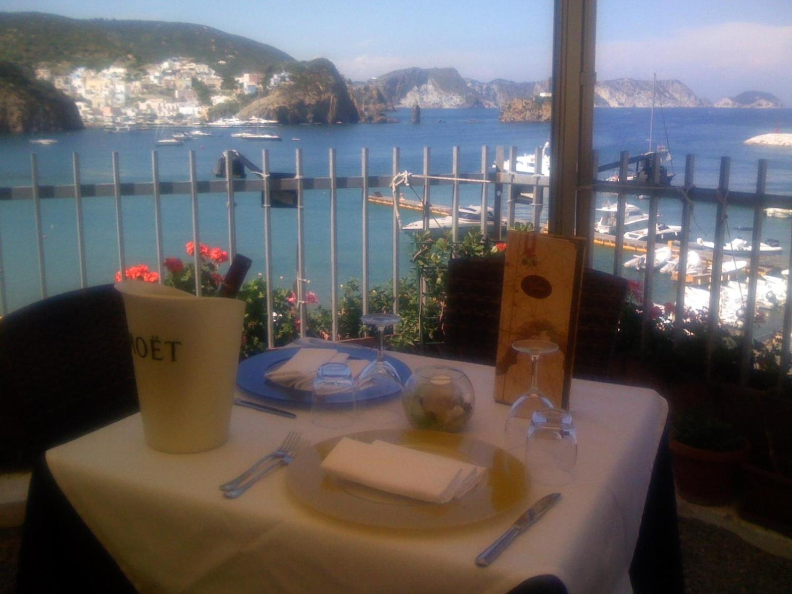 Hotel La Baia Πόντσα Εξωτερικό φωτογραφία