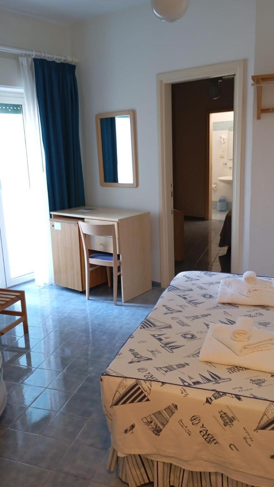 Hotel La Baia Πόντσα Εξωτερικό φωτογραφία